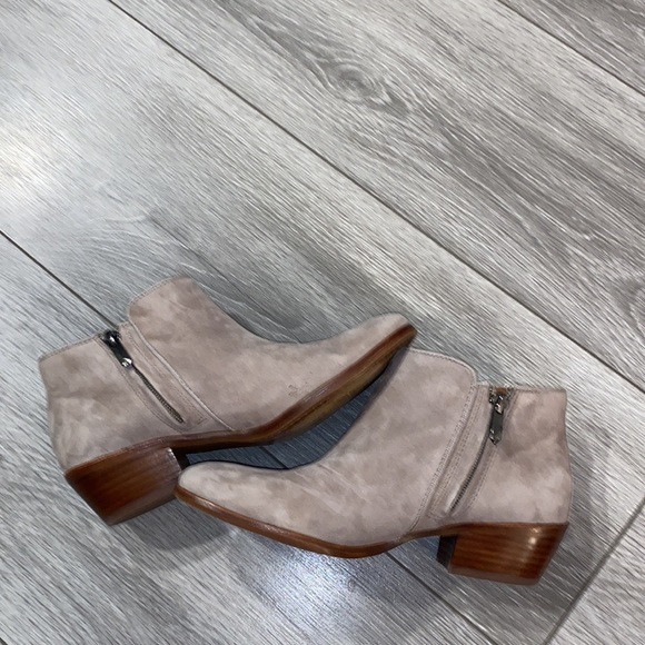Sam Edelman booties - Picture 2 of 5